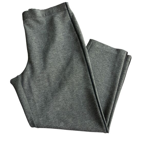 St. John Gray Straight Leg Pull On Pants - Size Large - Picture 1 of 11